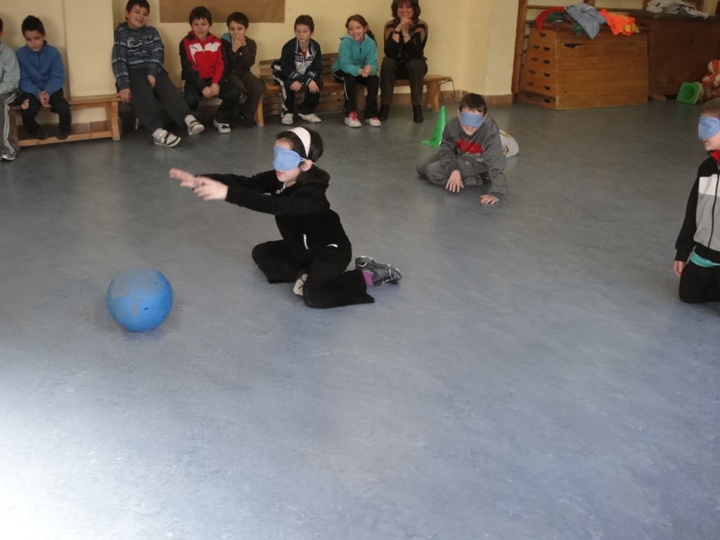 El pasado 23 de febrero el Club Deportivo Aviva realizó una visita al CEIP Virgen de la Vega 